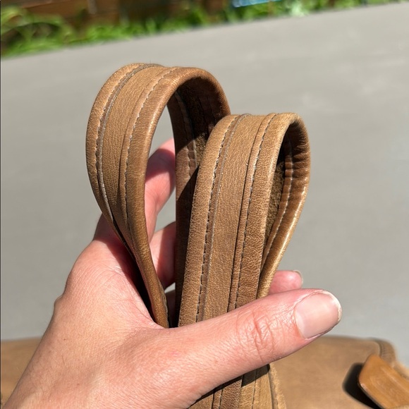 COACH 9875 Vintage Pocket Bag Putty Tan Leather Shoulder Bag or Crossbody - Picture 9 of 17